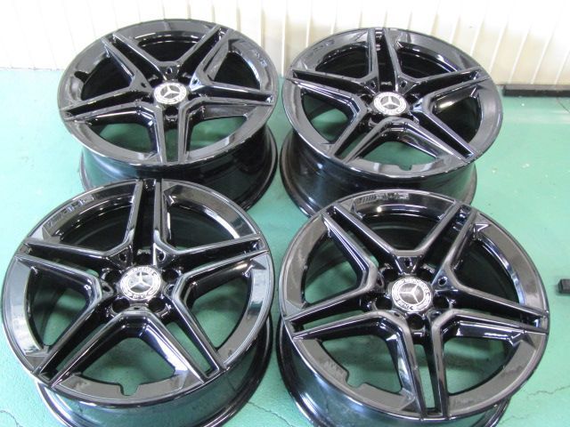 黒がお洒落 メルセデスベンツ W205 Cクラス後期純正 AMG5スポーク