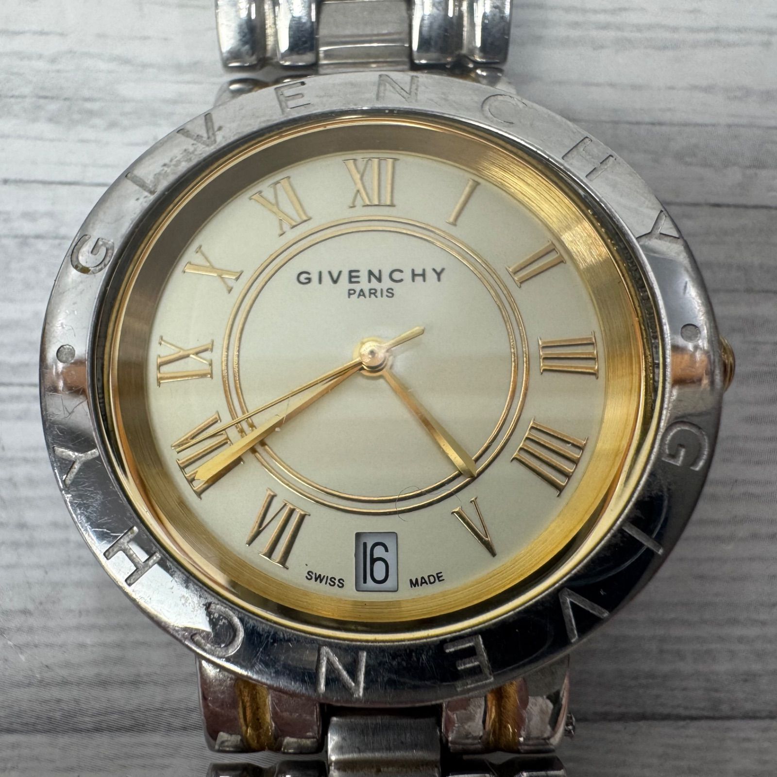 DA1582 ジバンシー GIVENCHY メンズ QZ 電池 動作品