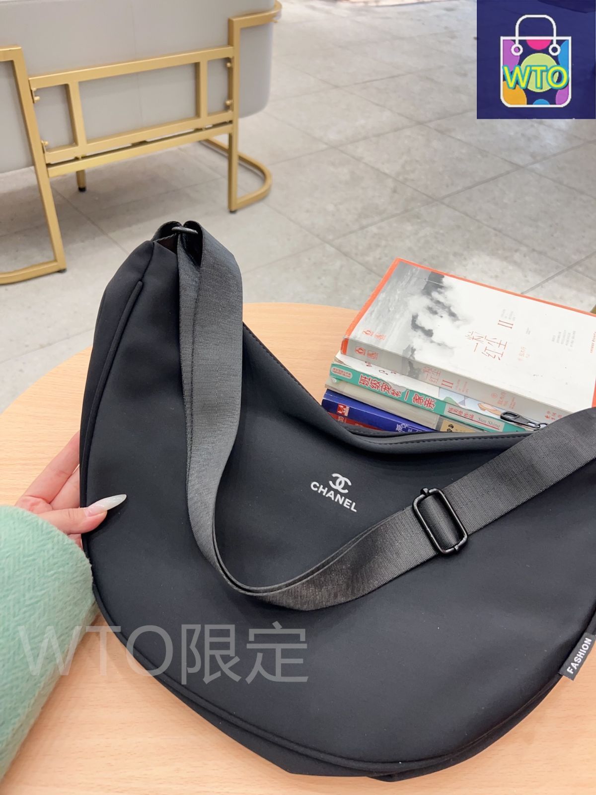 Chanel カジュアルキャンバスバッグ