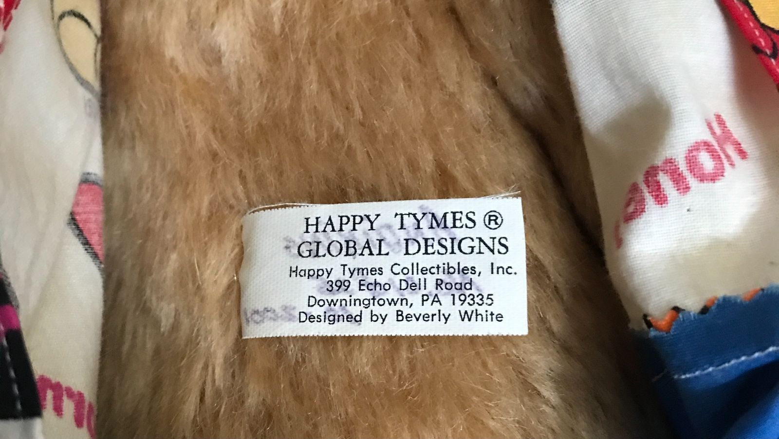 HAPPY TYMES GLOBAL DESIGNS ”ANNIKINS”＆”POOH” ビバリーホワイト