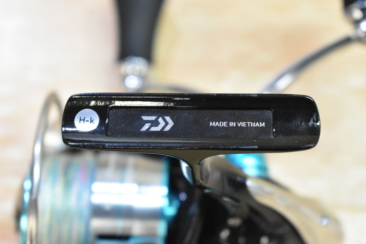 スピニングリール