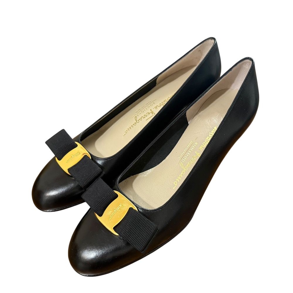 ♥ Salvatore Ferragamo サルヴァトーレフェラガモ カーフレザー ヴァラリボン ローヒール パンプス サイズ7B 約24cm ブラック レディース 古着