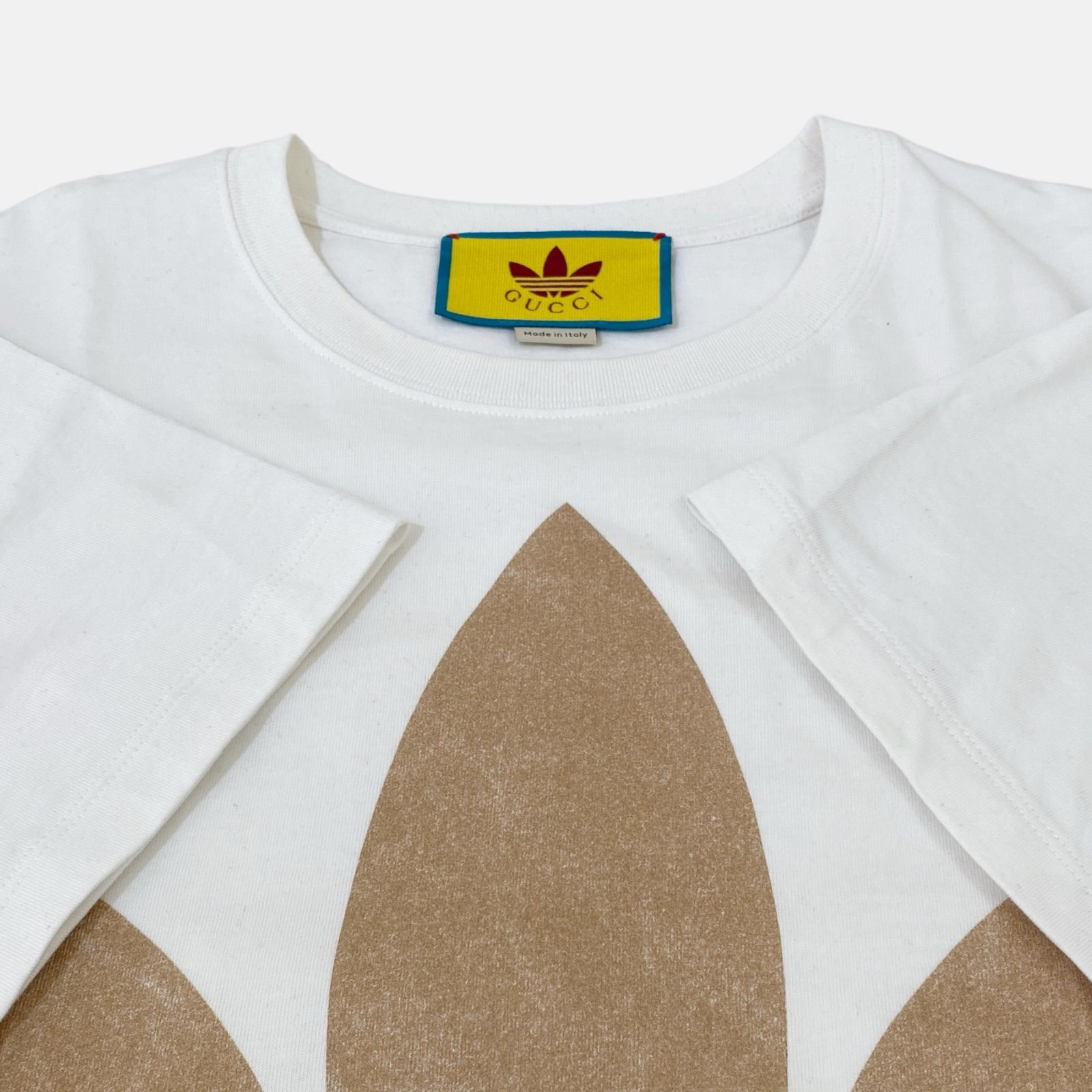 値下げ美品仲里依紗着用adidas GUCCI半袖T 仲里依紗 GUCCI(グッチ) - 海外通販のBUYMA