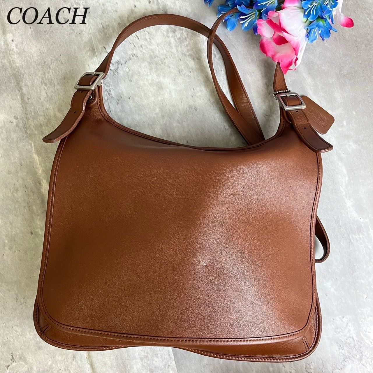 ✨極美品✨ COACH コーチ ショルダーバッグ トートバッグ フラップ バックル シルバー金具 ロゴ型押し グラブタンレザー 肩掛け レディース  ブラウン 茶色 - メルカリ