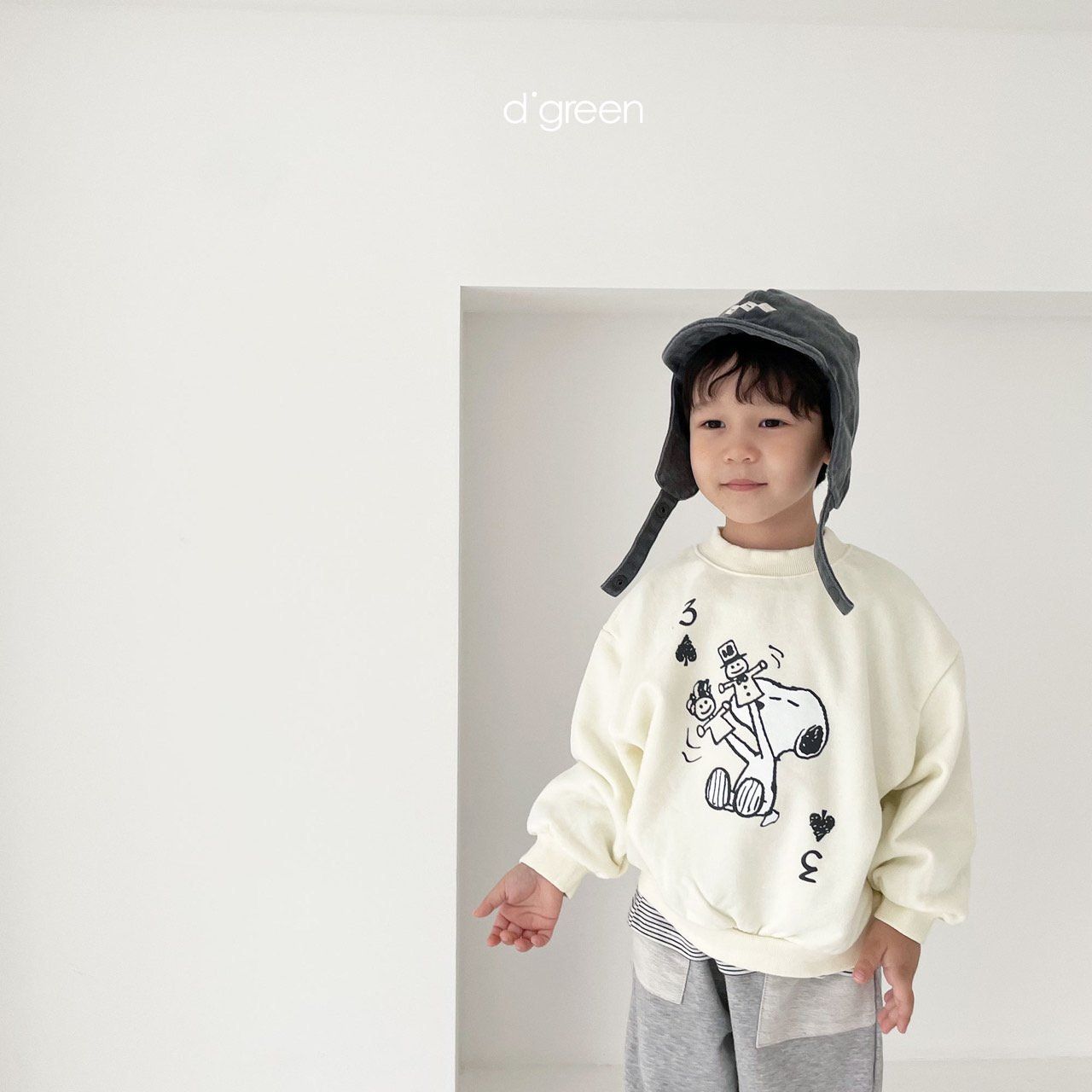 メルカリshops 韓国子供服 スヌーピートレーナー