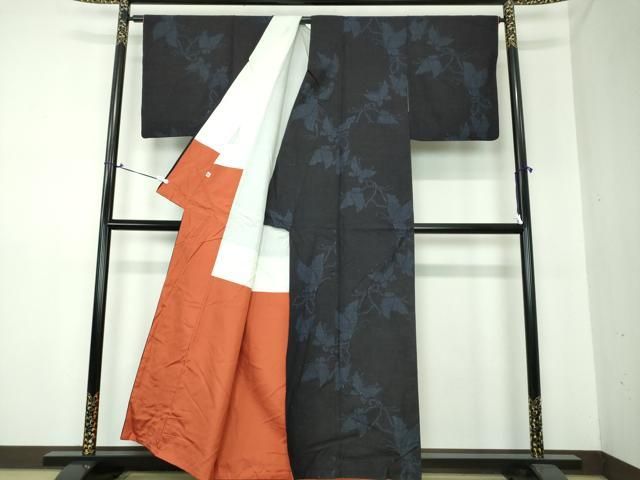 平和屋着物●本場結城紬　重要無形文化財　80亀甲　飛び亀甲柄　舞蝶文　正絹　逸品　DAAS3518ps 平和屋着物○本場結城紬 重要無形文化財 80亀甲 飛び亀甲柄 舞蝶文