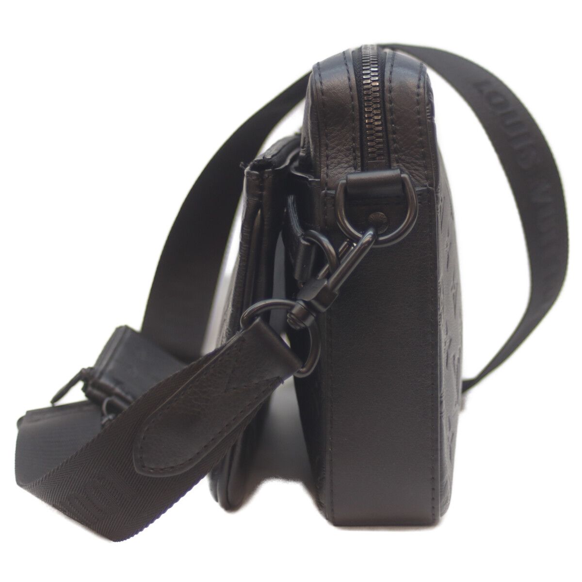 LOUIS VUITTON ルイヴィトン M46602 ﾓﾉｸﾞﾗﾑｼｬﾄﾞｳ ﾄﾘｵﾒｯｾﾝｼﾞｬｰ