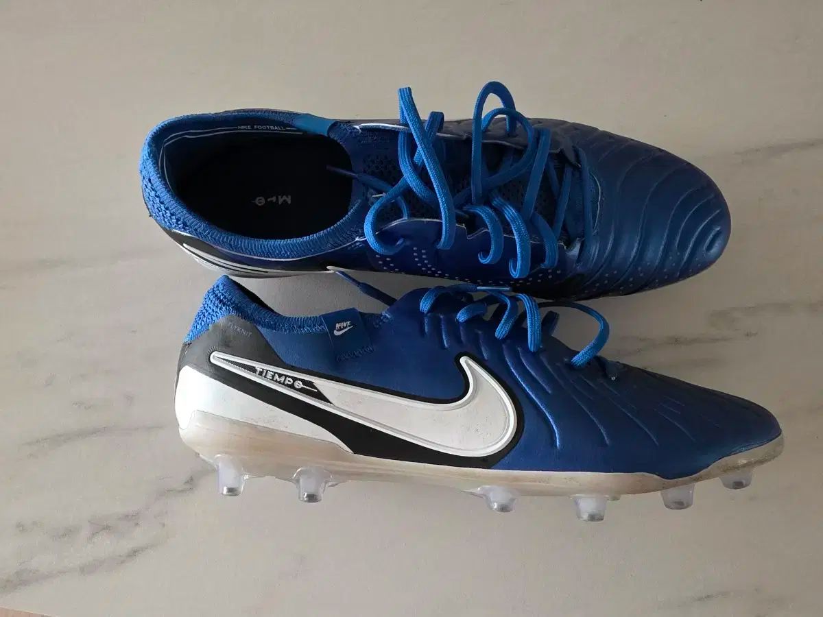 NIKE ティエンポレジェンド10エリート AG-PRO 27㎝ 人工芝 青