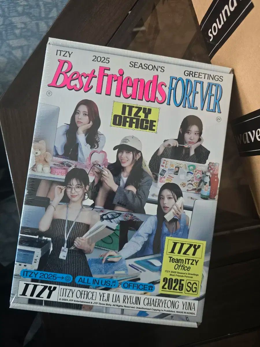 ITZY 2025シーグリ 未開封 ITZY 2025シーグリ 未開封 ITZY 2025 SEASON'S GREETINGS | eBay