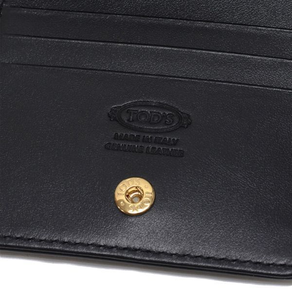 25SS モデル トッズ TOD'S ロゴプレート 二つ折り財布【BLACK