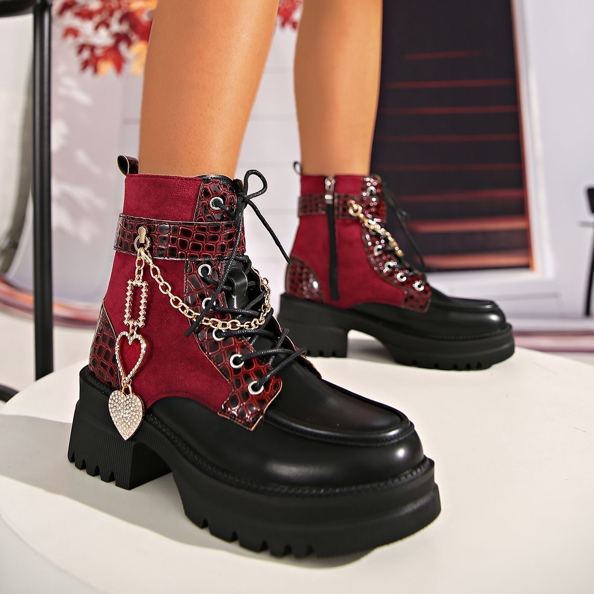 ショートブーツ レディース ハイヒール ブーツ きれいめ ポインテッドトゥ アンクルブーツ ピンヒール 春秋冬 エレガント カジュアル シューズ オフィス 通勤 ショートブーツ 厚底ブーツ レディース 厚底 靴 きれいめ 痛くない