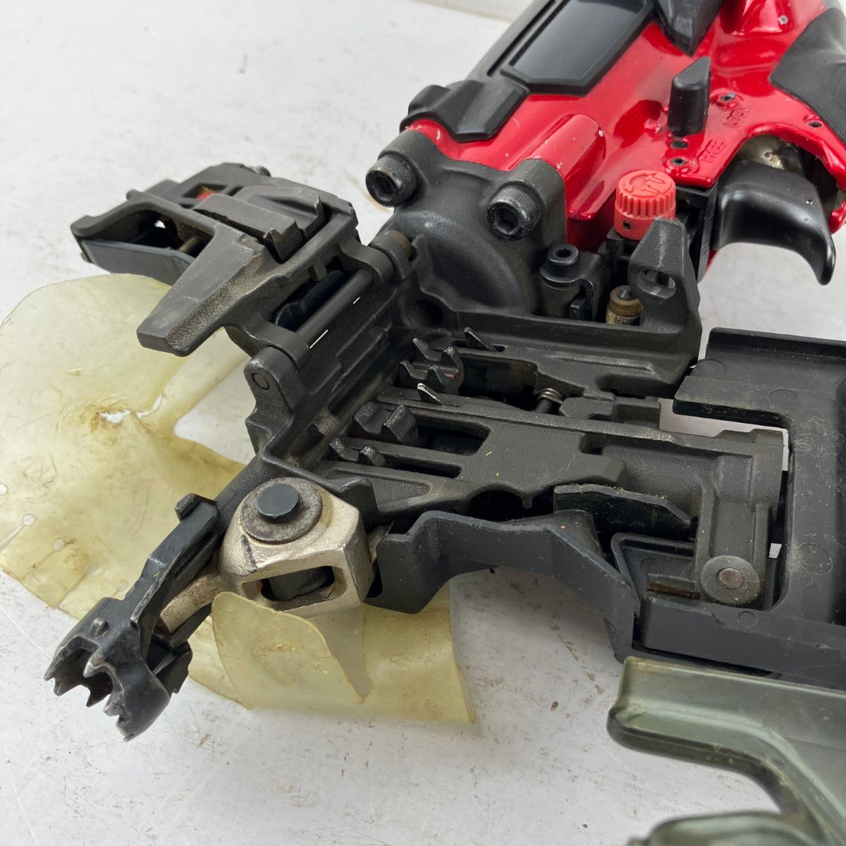 エア釘打ち機 ケース付