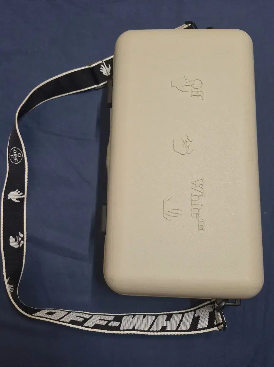 オフホワイト x AMOREPACIFIC アモーレパシフィック 保護 ボックス 化粧品 ティック除く