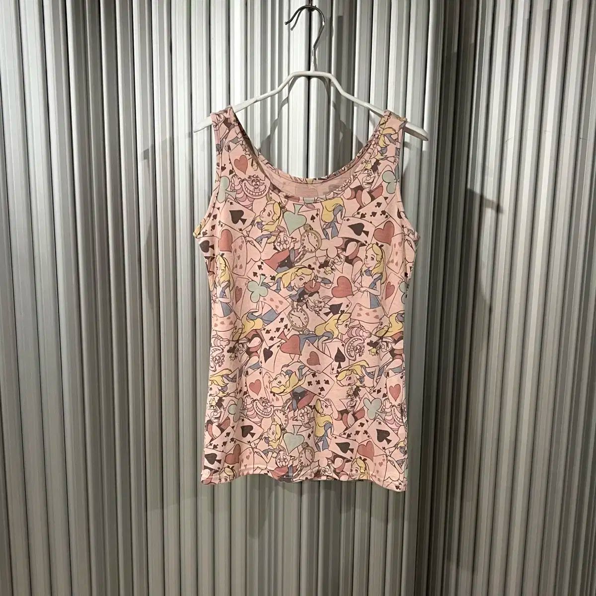 sleeveless