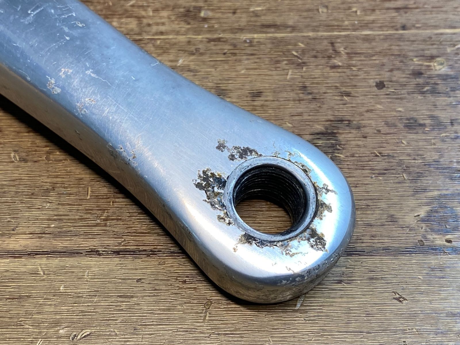 IY075 シマノ SHIMANO デュラエース DURA-ACE FC-7700 クランク