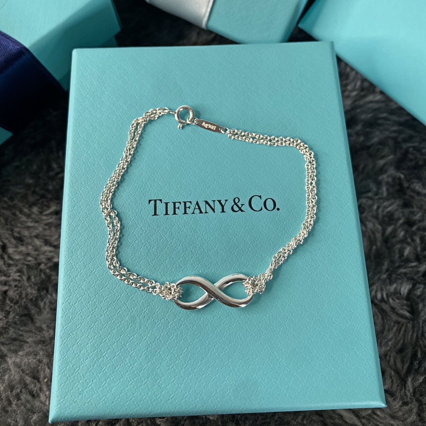 極美品✨️ TIFFANY & Co. インフィニティ ブレスレット Ag925 新品未使用 C205004 - メルカリ