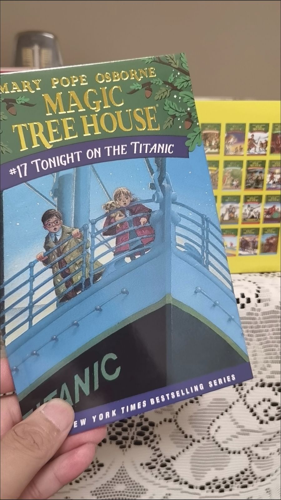 感謝の声続々！ Tree Magic 新品 House 英語 子供英語絵本 英語 シリーズ1洋書 絵本・児童書