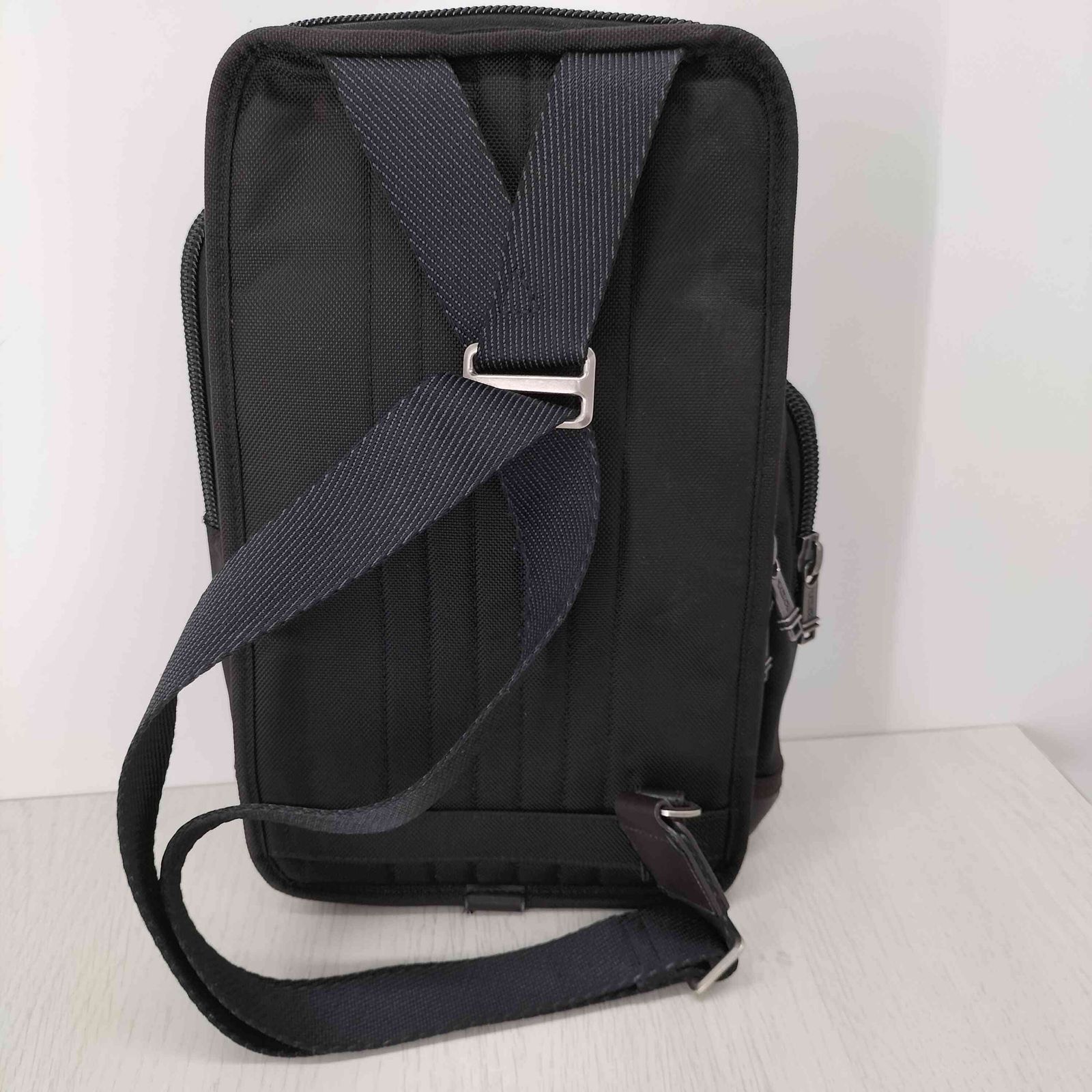 トゥミ TUMI ALPHA BRAVO アルファ ブラボー モントレー ワン