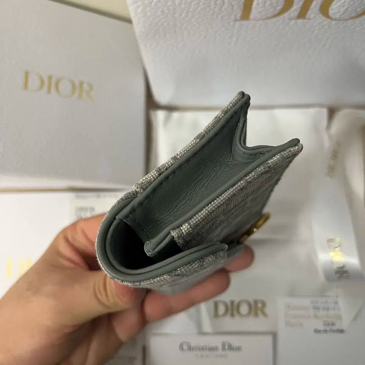 Dior