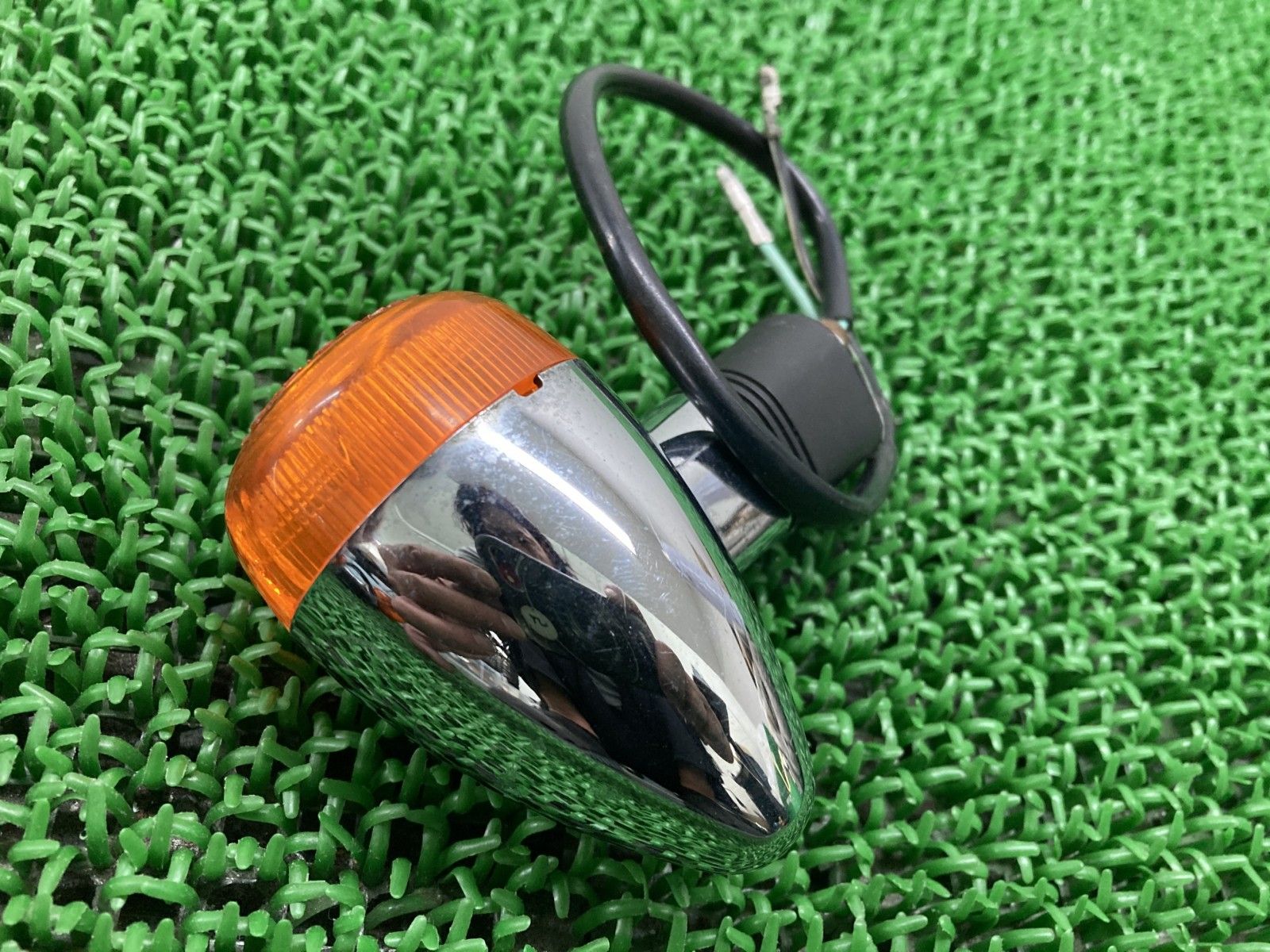 バンディット1250F用純正フロントウィンカー右　品番35601-16G40 スズキ バンディット1200 フロントウインカー 左 32F3 純正 中古
