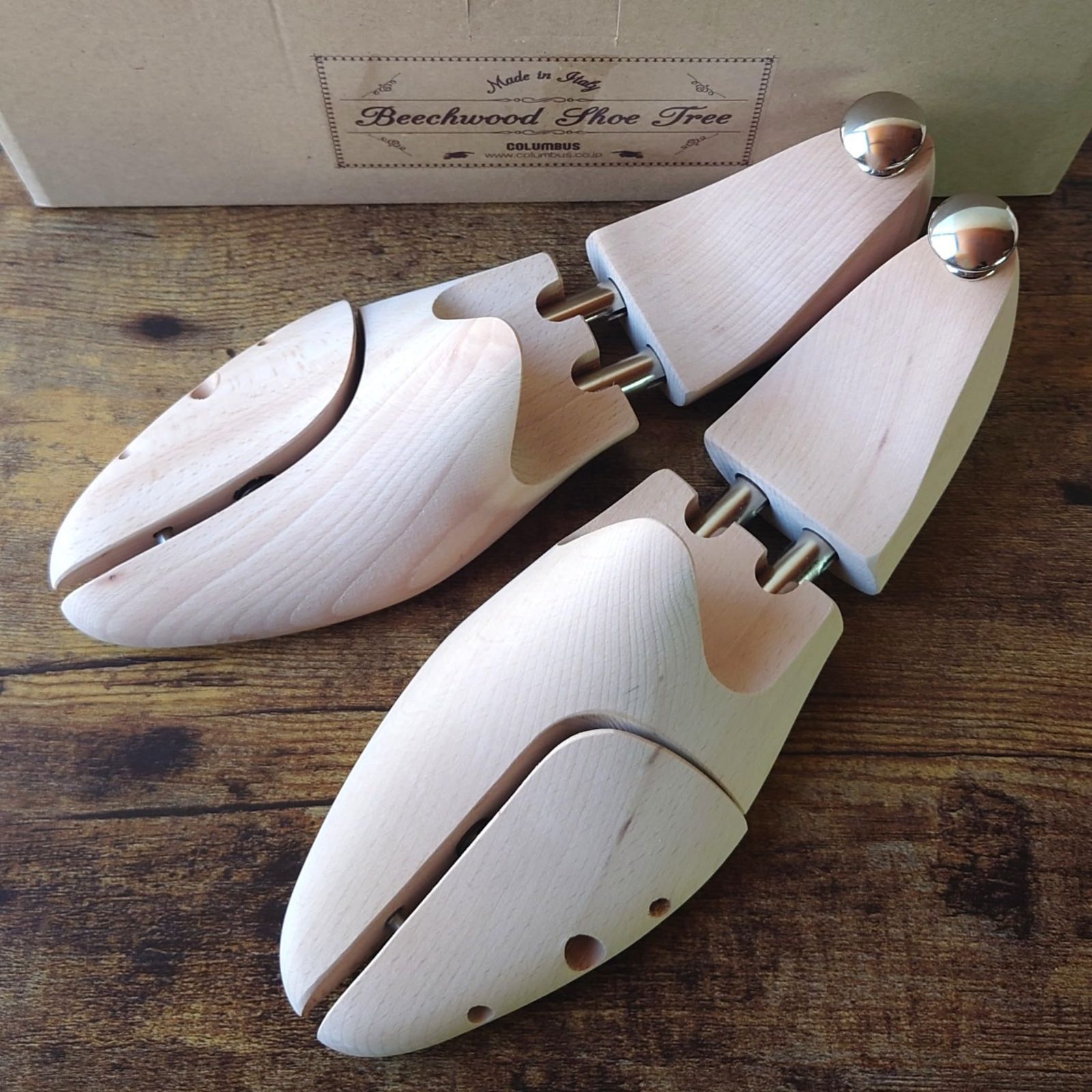 吸湿性の高いブナ材使用