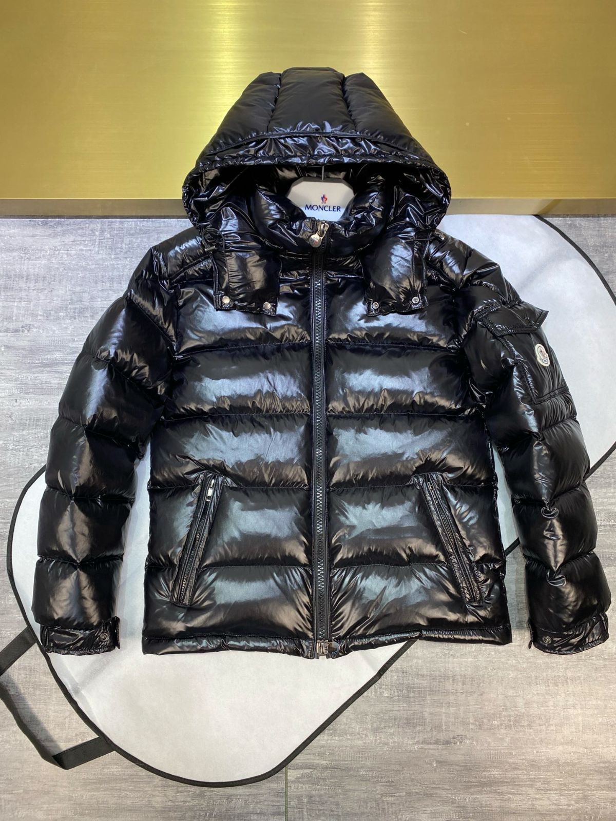 【美品】MONCLER モンクレールMAYAダウンジャケット　メルカリ安心鑑定 超美品 MONCLER モンクレール MAYA マヤ ダウンジャケット 3