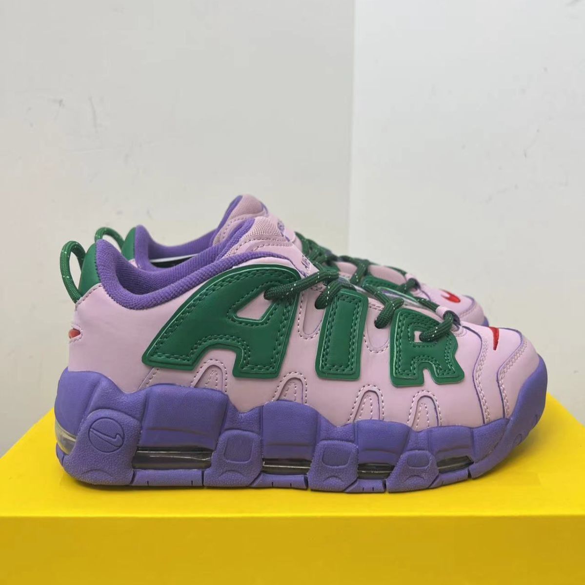 新品未使用 ナイキ AMBUSH x Nike Air More Uptempo Low “Lilac