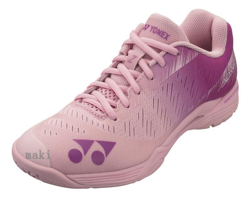YONEX