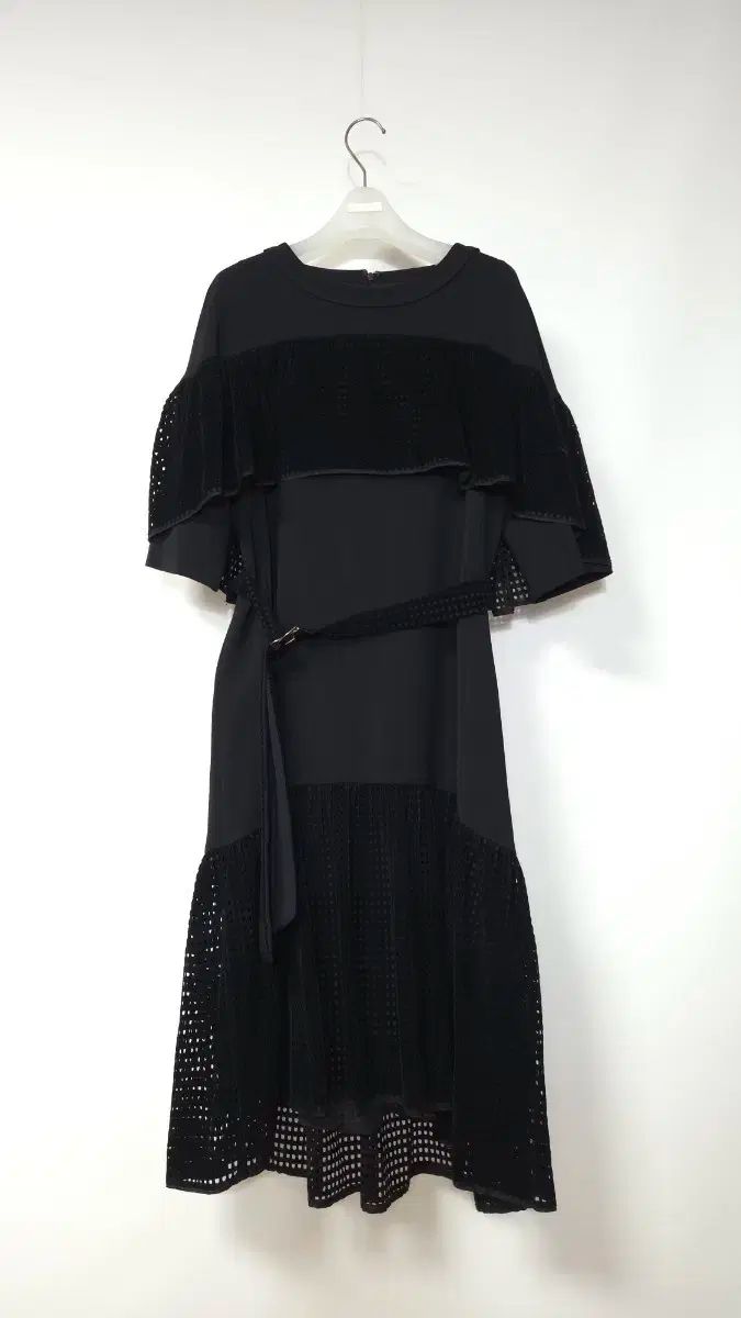 The HANDSOME O 2nd オッズセカンド 2021 フリル ツアーベルベット ベルト付き ONE PIECE S サイズ