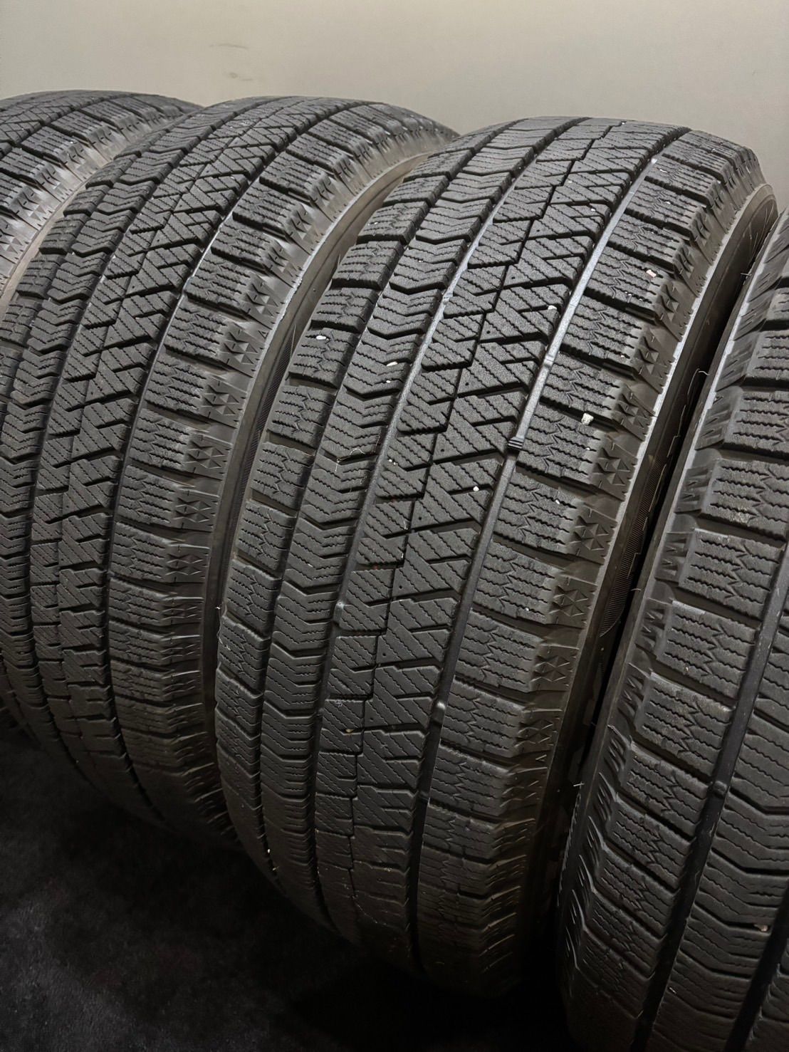 215|60R16 BRIDGESTONE|VRX2 18年製 スタッドレス 4本 ブリヂストン ブリザック クラウン CX-3 ヴェゼル 南4-K359