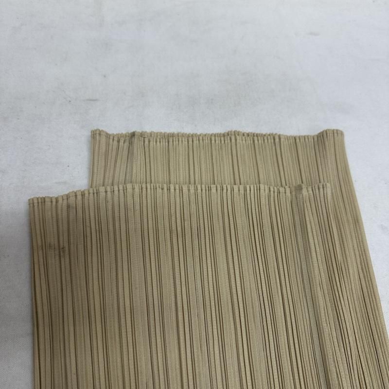 プリーツ ストレート