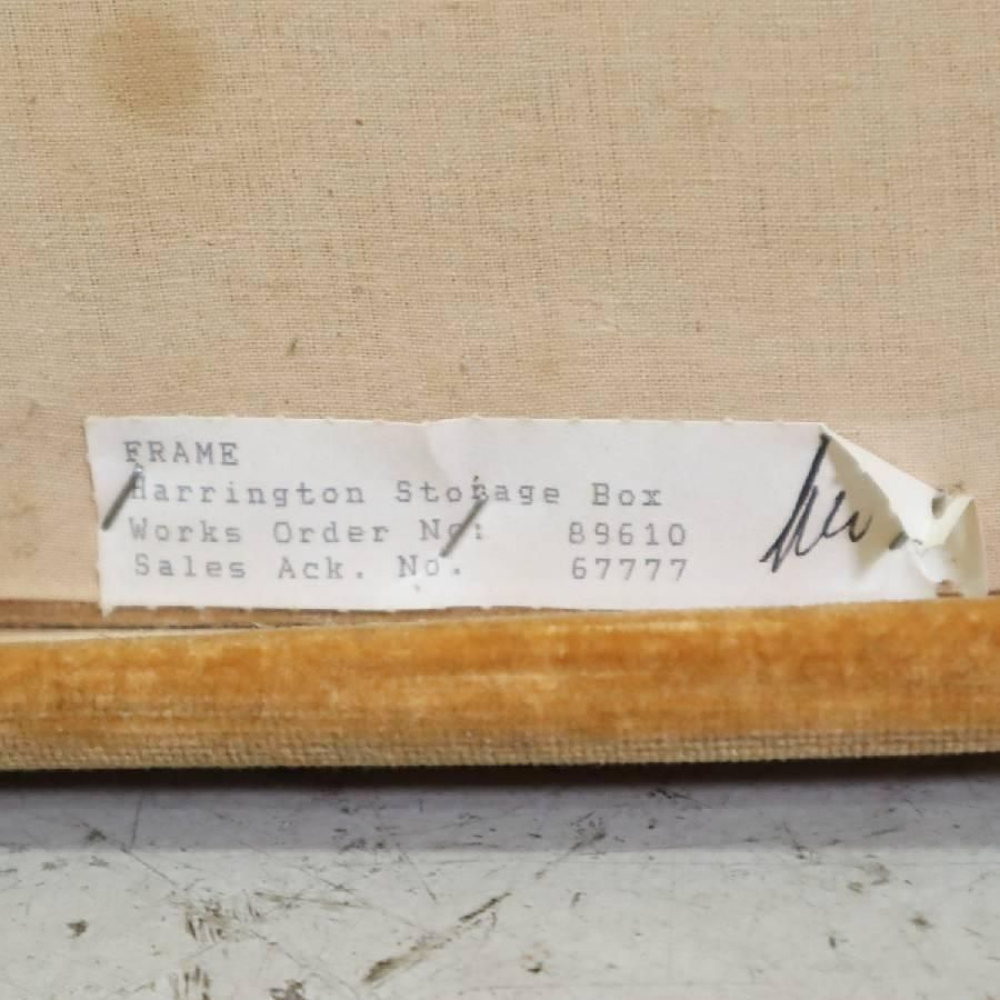 収納オットマン