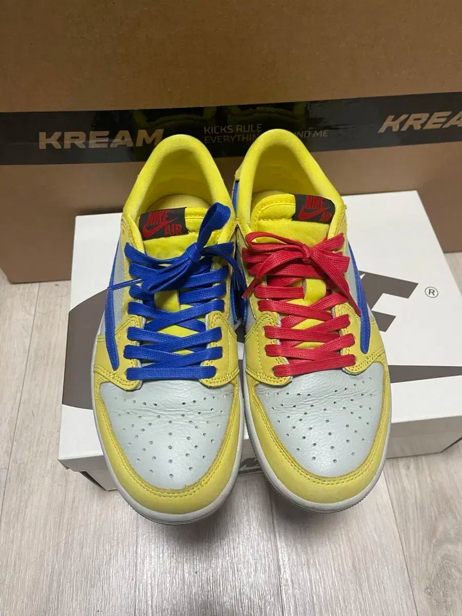 ジョーダン 1 トラヴィススコット ロー カニリ 245