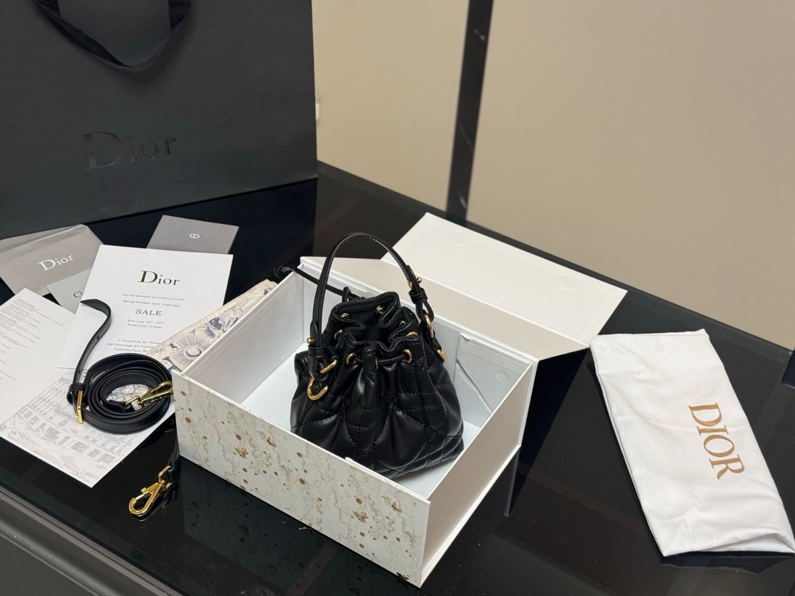 今日特価】Dior Caro バケットバッグ - メルカリ