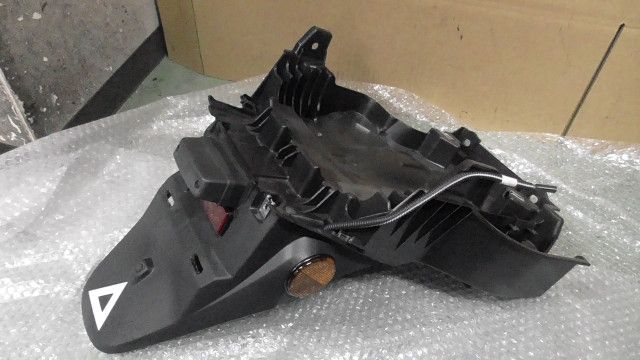 アドレス125　DP12H-104xxx　の　リアフェンダー:#1738645685