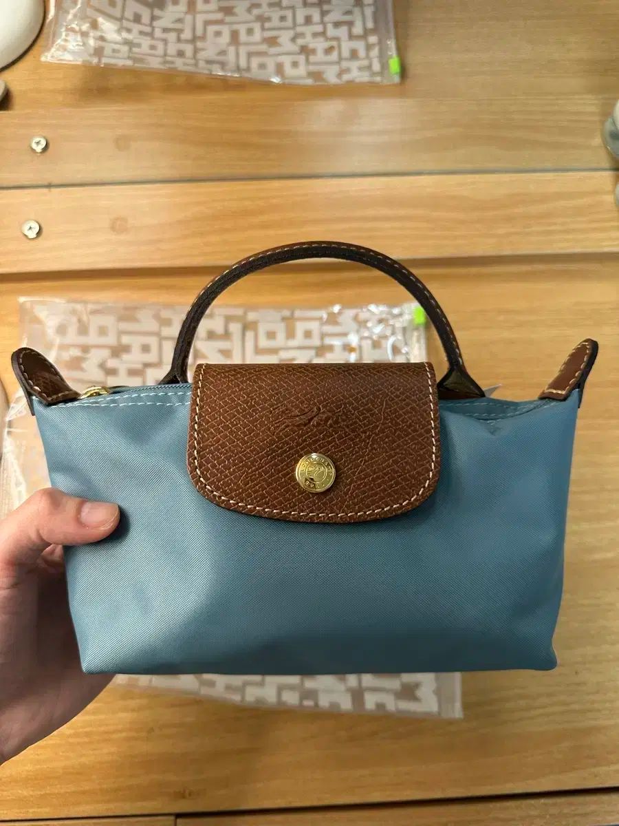 Longchamp ロンシャン または ル プリアージュ オリジナル ハンドル ポーチ 商品