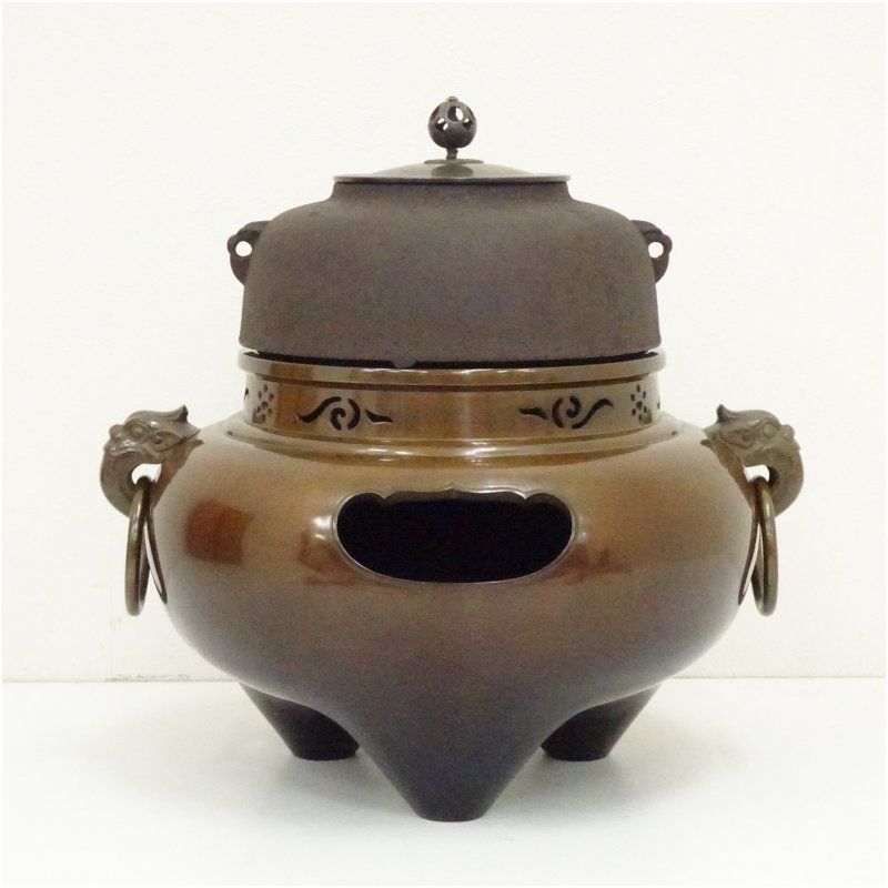 茶道具 釜師:増山馨鉄 風炉師:〇雲 唐銅 鬼面風炉 茶釜 立派な風炉です 釜師 増山馨鉄・風炉師 剛章造 唐銅鬼面風炉（共箱） 茶道