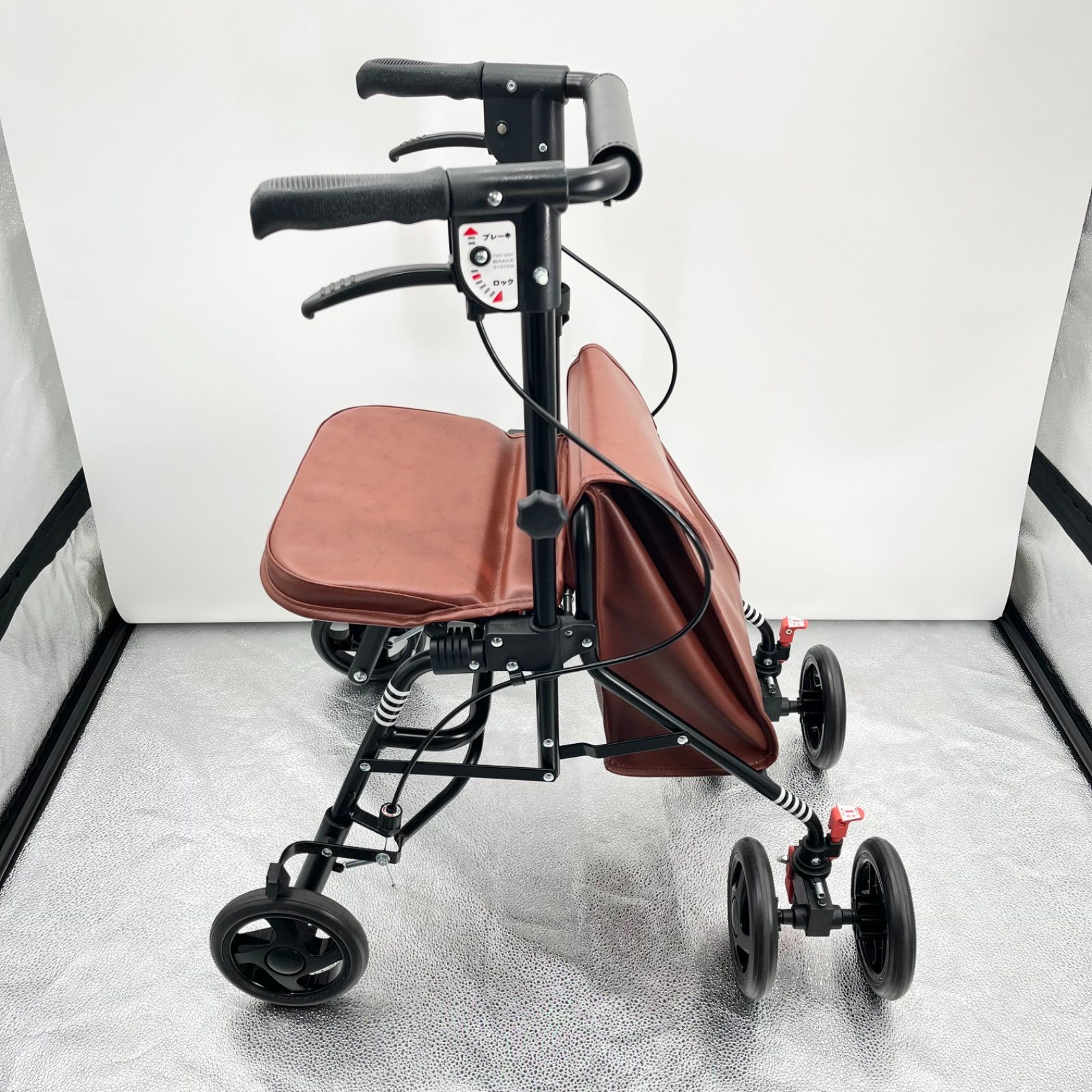 【使用浅】アクトモア ファイン ツートン Mサイズ シルバーカー 手押し車 目立った傷や汚れなし☆actmore アクトモア ファイン Mサイズ シルバー