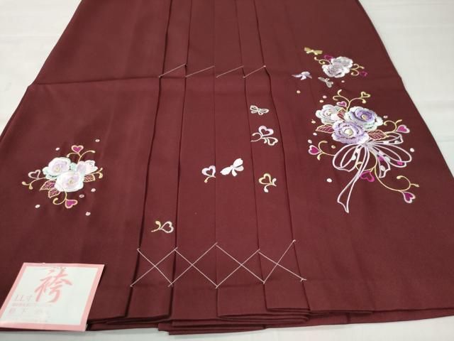 平和屋着物○女性 行灯袴 総刺繍 花唐草文 留紺色 卒業式