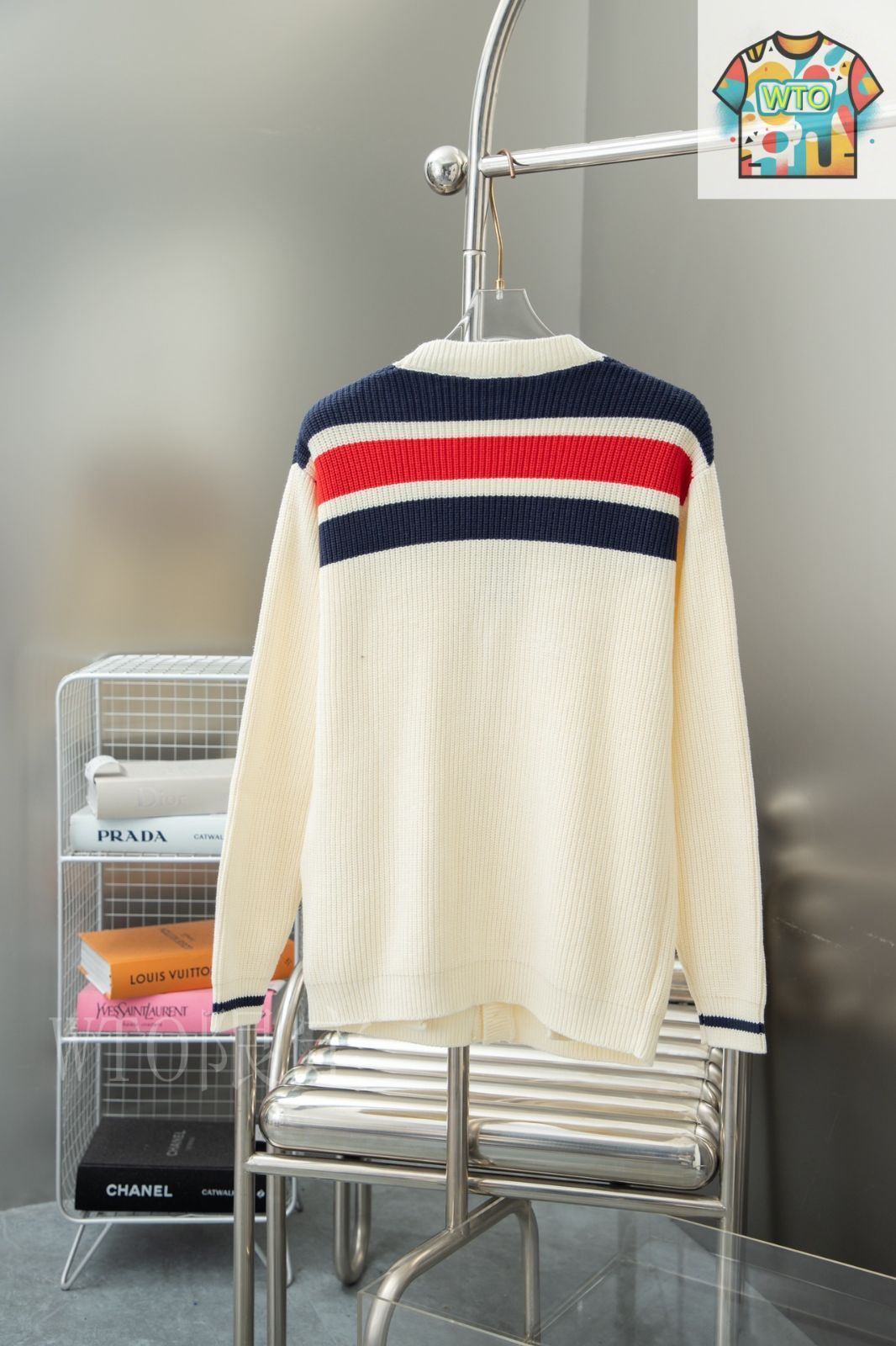 今日WTO】GUCCI GC 24FW レッドダブル G ニットカーディガン