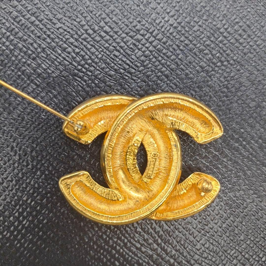 シャネル　ココマーク　マトラッセ　ブローチ CHANEL シャネル ブローチ マトラッセ ココマーク バッグ