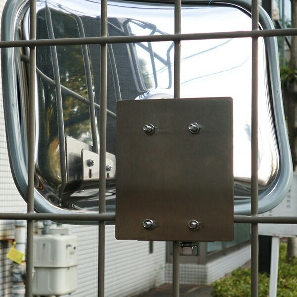 ガラス製ミラー 駐車場