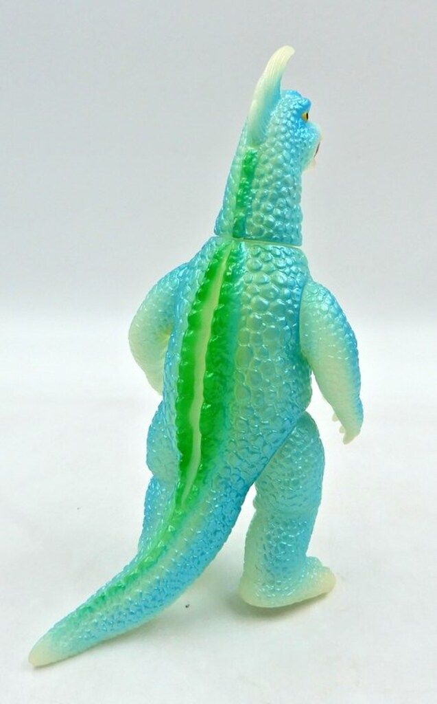 ブルマァクの怪獣シリーズ☆アーストロン Gカラー 帰ってきた