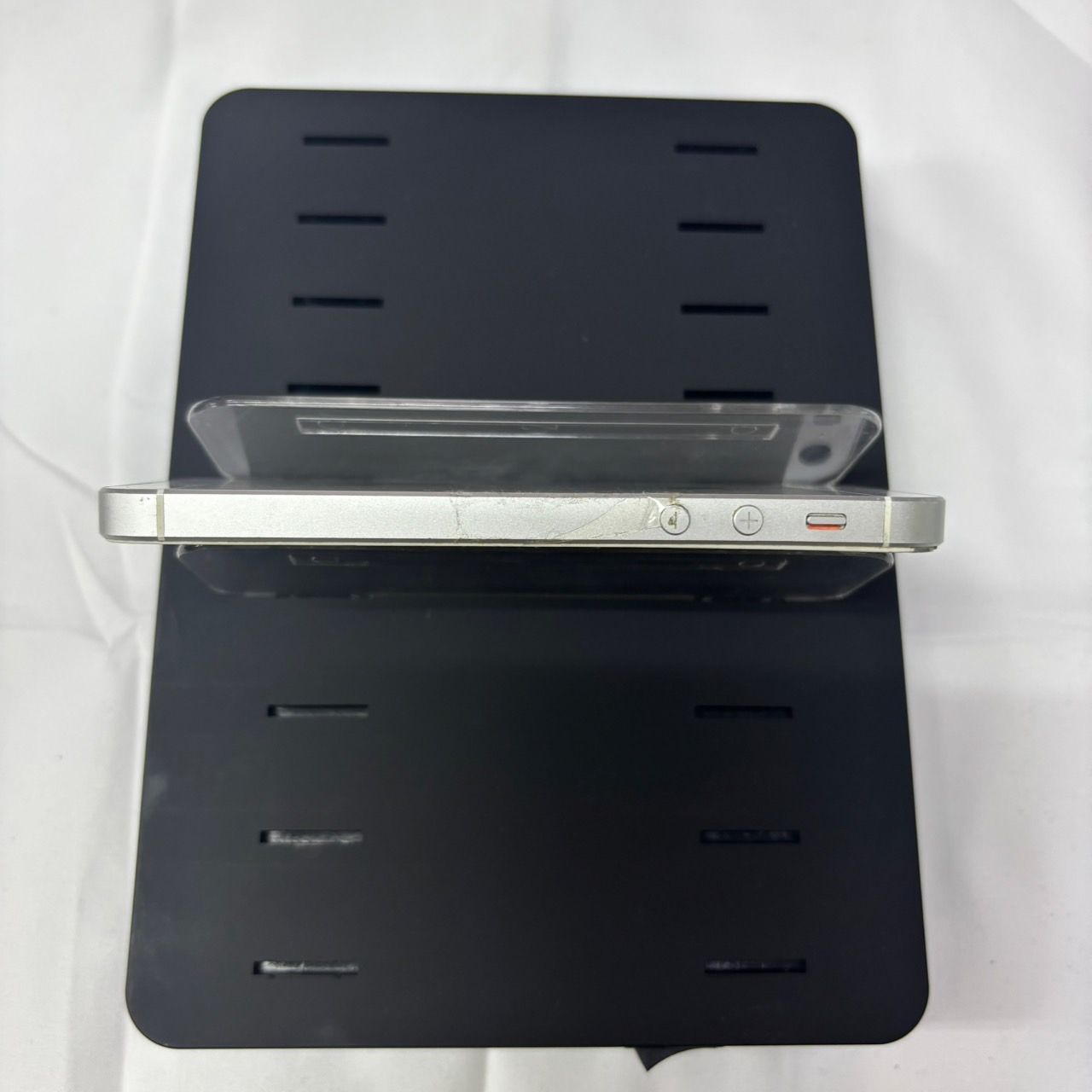 iPhone SE ジャンク Apple iPhone SE 第一世代 シルバー simフリー ジャンク ⑯ - メルカリ