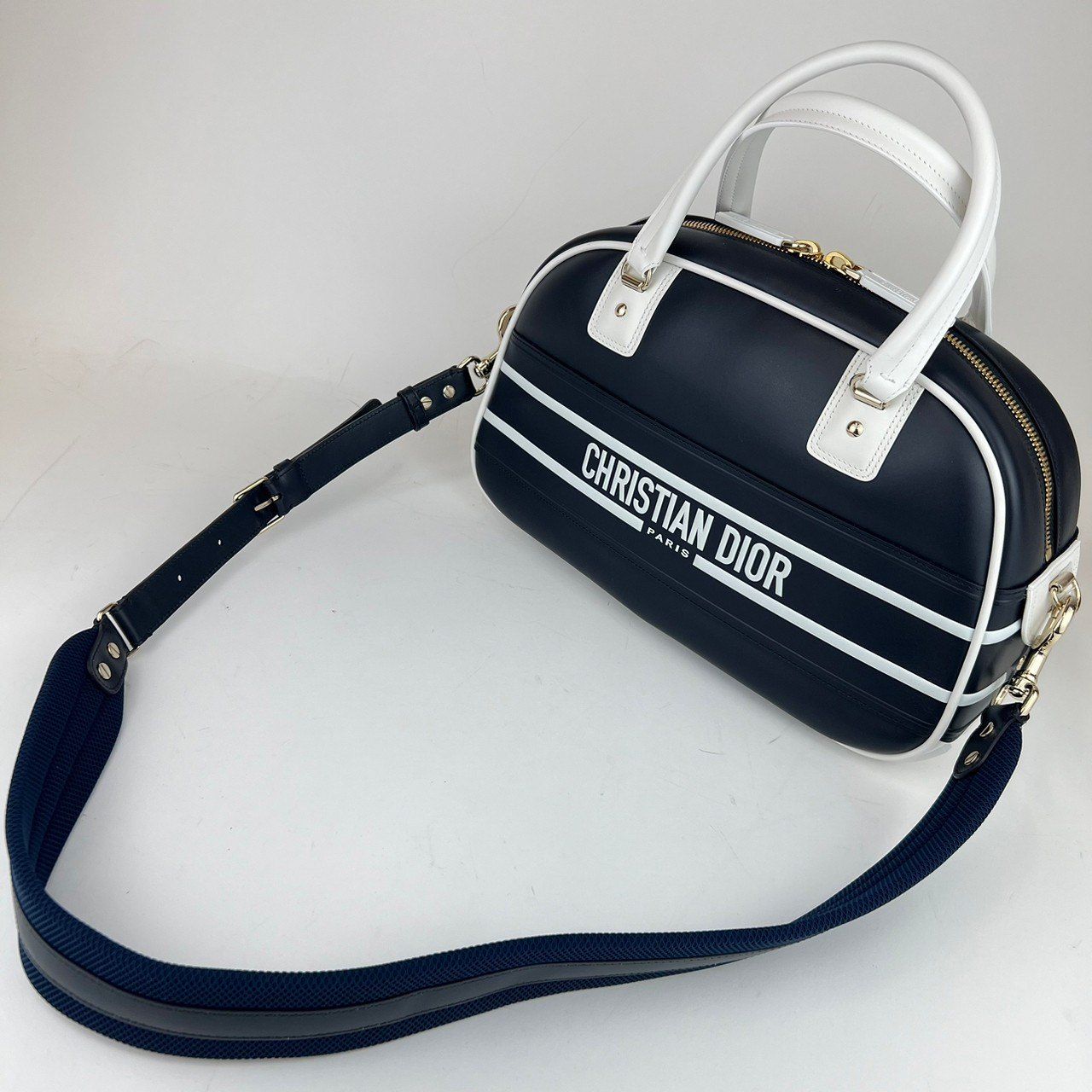 未使用 ChristianDior クリスチャンディオール Dior Vibe Medium  