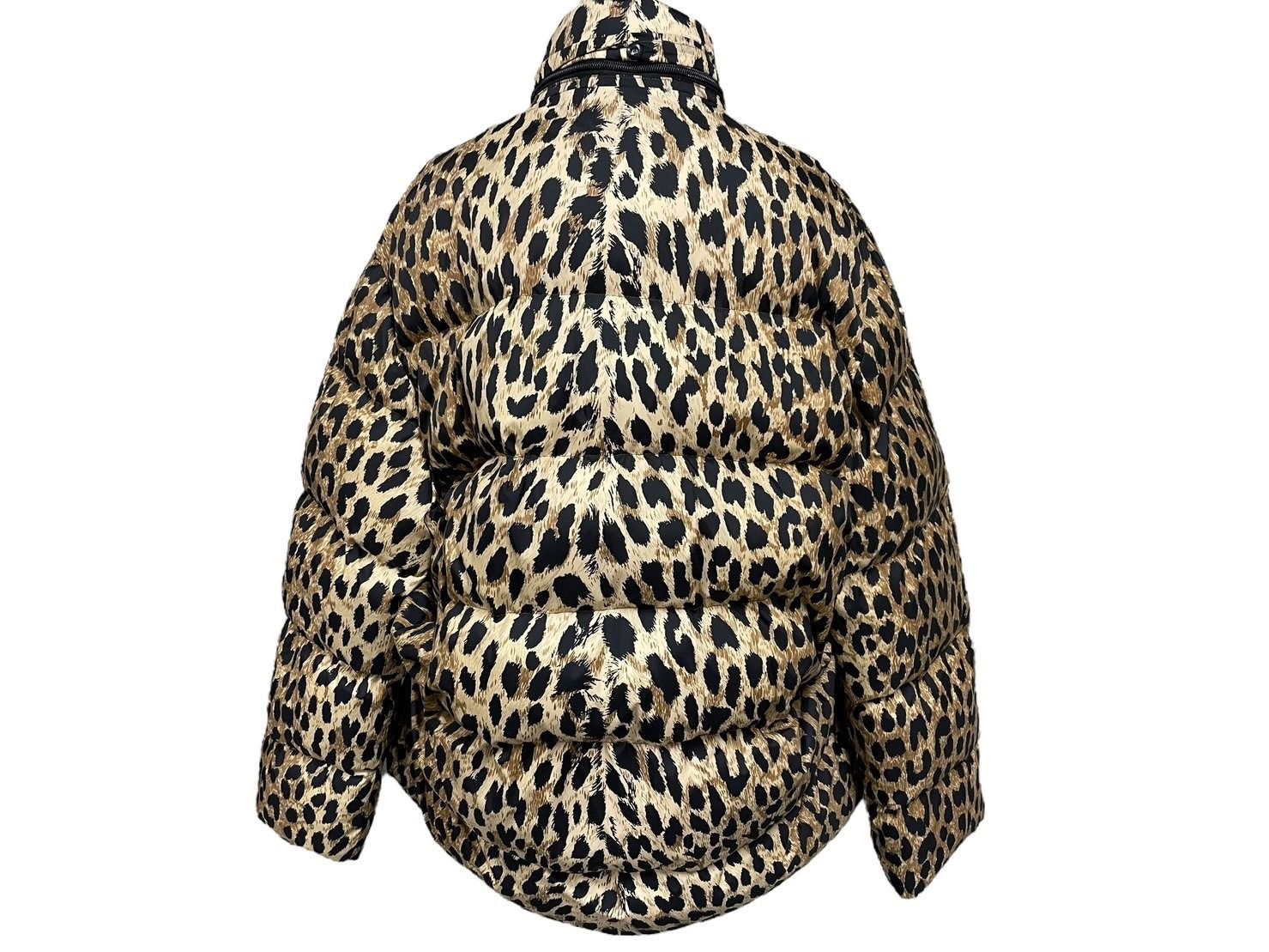 極美品 BALENCIAGA バレンシアガ ダウンジャケット レオパード柄