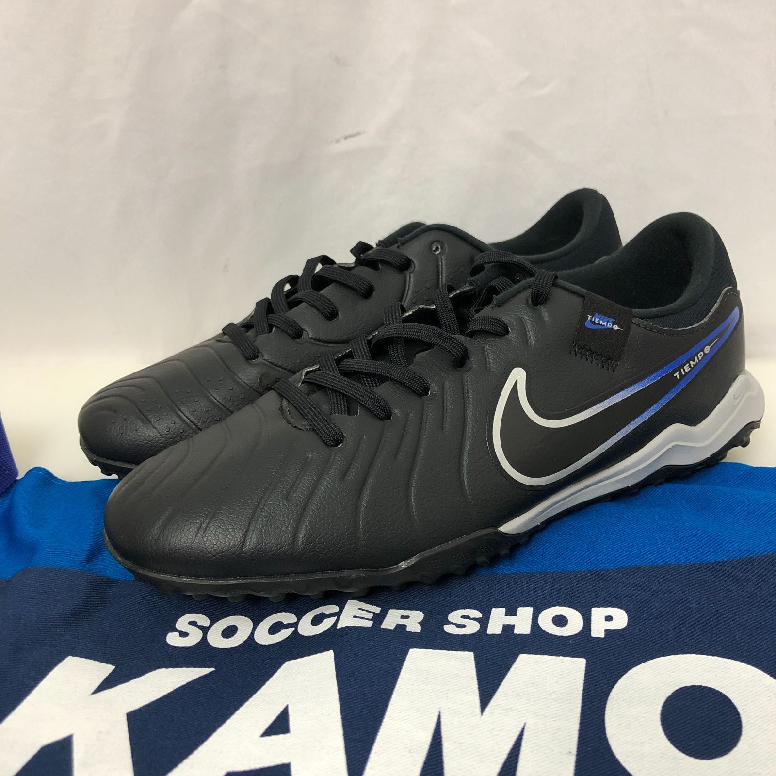 ❤NIKE【お得美品】NIKE TIEMPO フットサルシューズ ブラック 美品】NIKE Tiempo フットサル・サッカーシューズ ブラック SG10