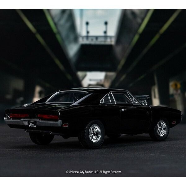 新品 TRUESPEC DODGE CHARGER R/T 限定版 1:24 Amazon.com: Jada