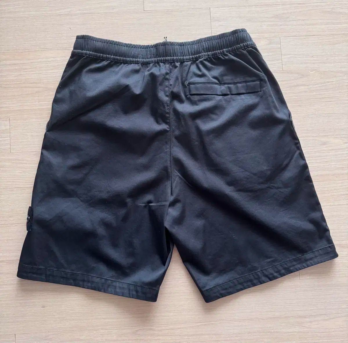 STONE ISLAND ストーンアイランド ハーフパンツ ゴーストピース 黒 32 WWW_OLIVIERBERNSTEIN_COM