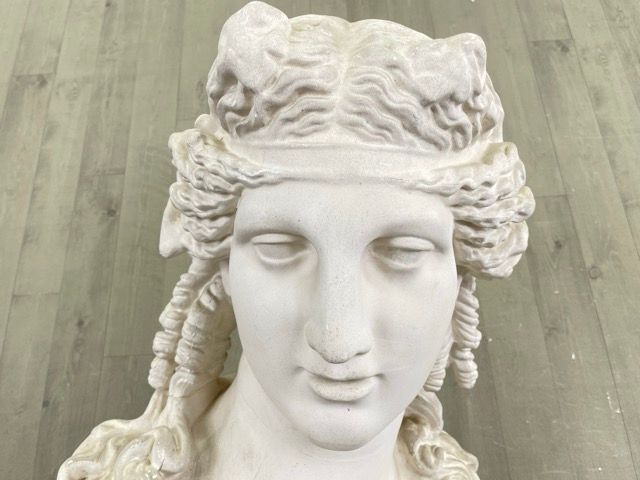 アリアス 石膏像 女神像 胸像 デッサン 美術 モデル インテリア アリアス 石膏像 【中古】女神像 胸像 デッサン 美術 モデル